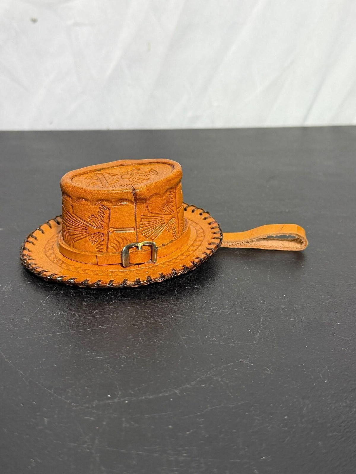 Vintage Tooled Leather Cowboy Hat Coin Purse Keychain Pouch - Wormhole Thrift
