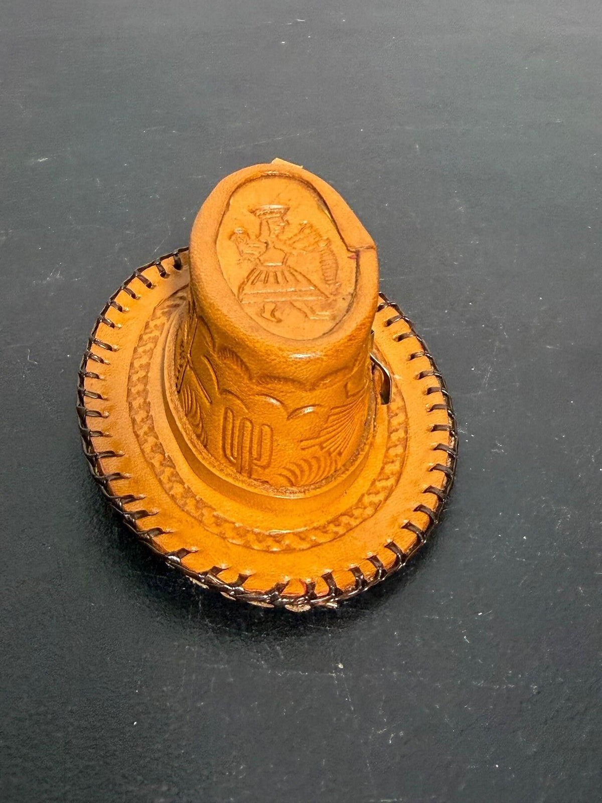Vintage Tooled Leather Cowboy Hat Coin Purse Keychain Pouch - Wormhole Thrift