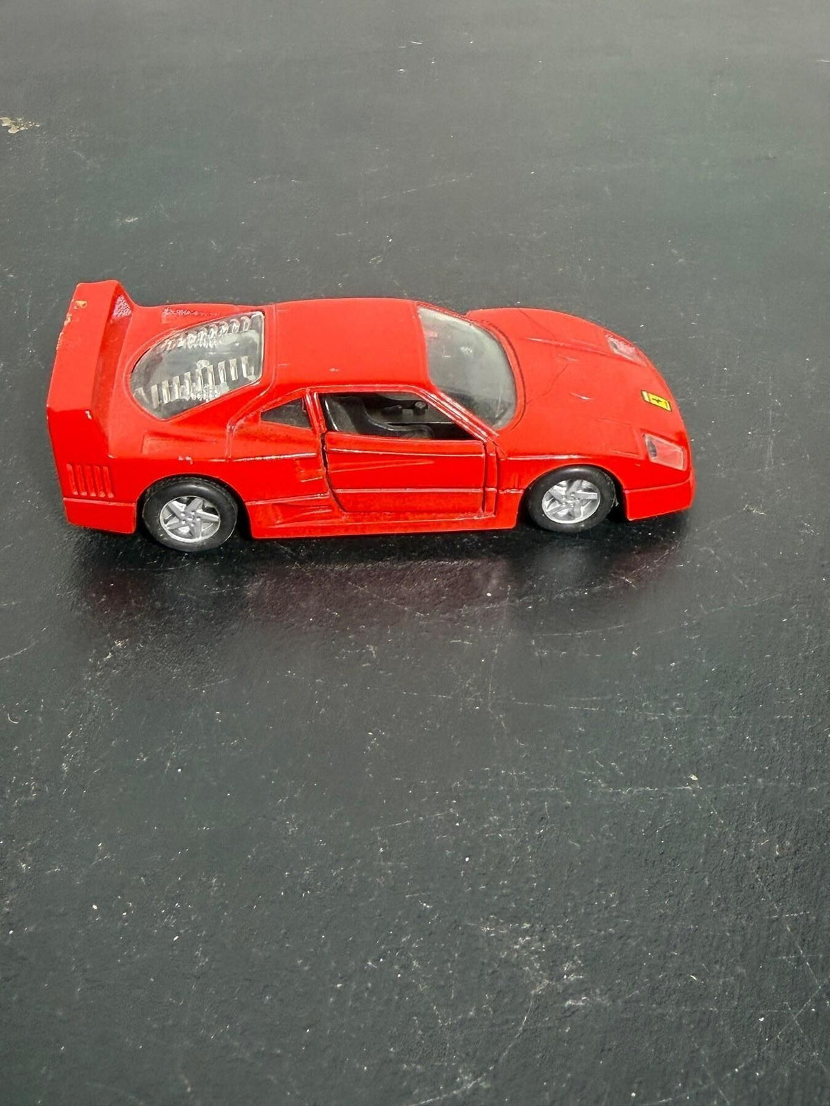 Vintage Maisto Ferrari F40 Red Diecast Model Car 1:40 Scale - Wormhole Thrift