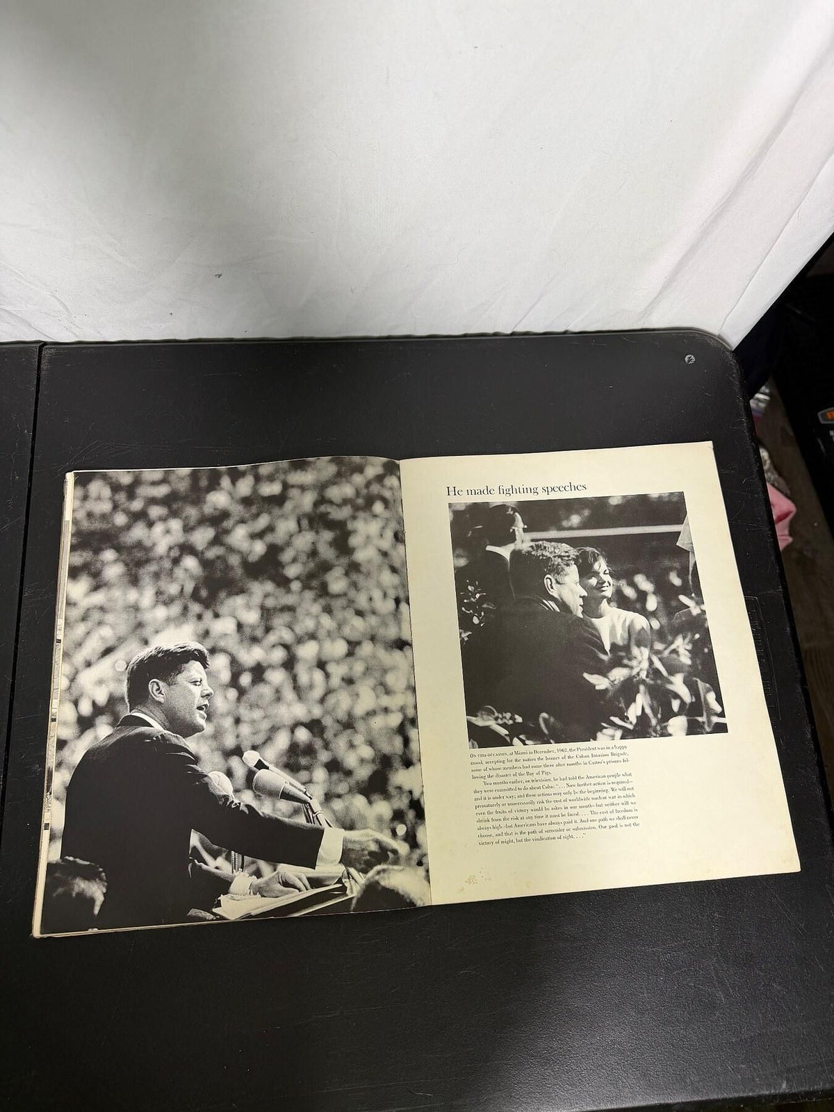 Vintage Look Magazine: Kennedy & His Family in Pictures (1963 JFK Tribute) - Wormhole Thrift