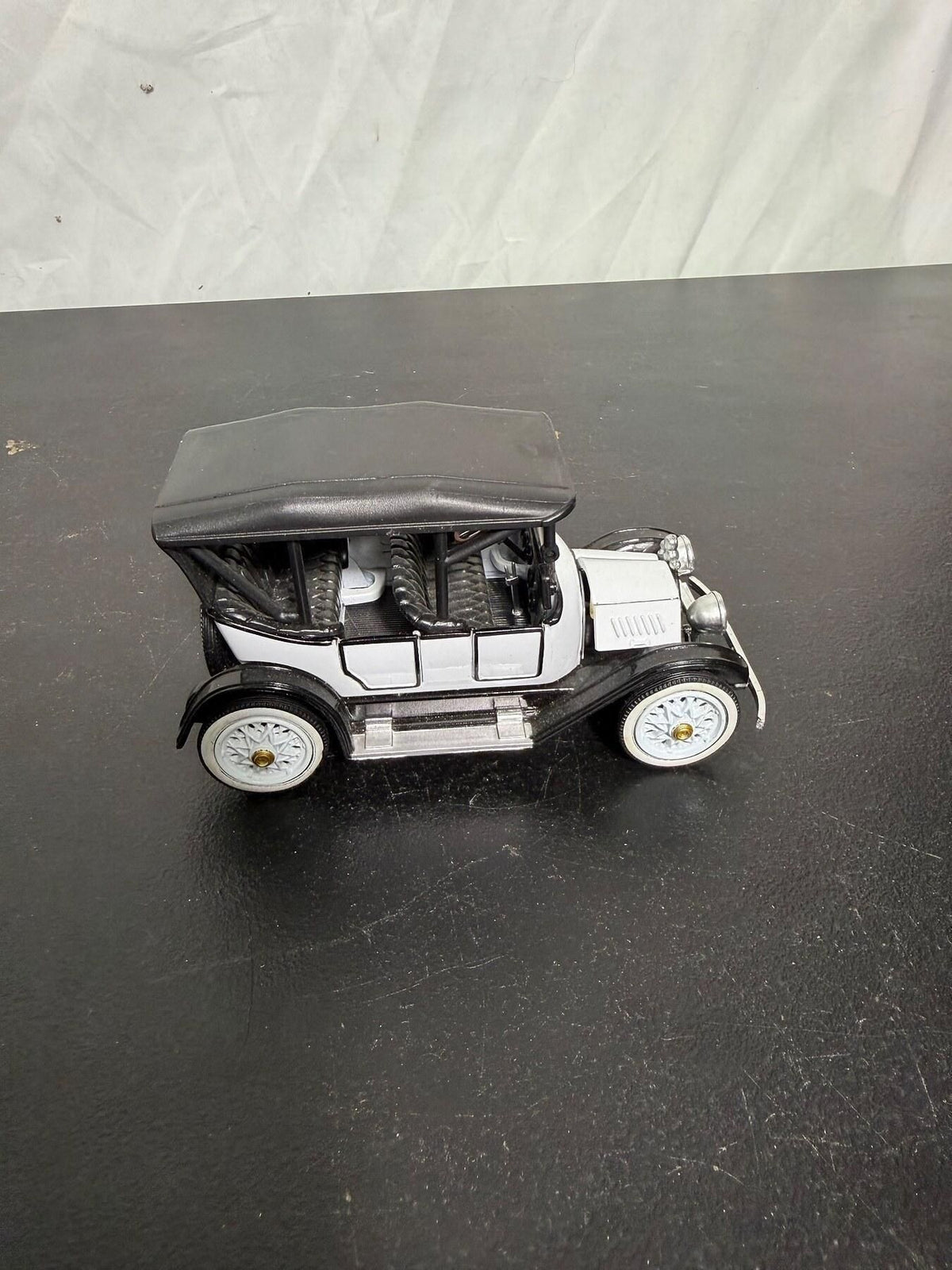 Vintage 1915 Chevrolet Baby Grand 5-Passenger Diecast Model Car - Wormhole Thrift