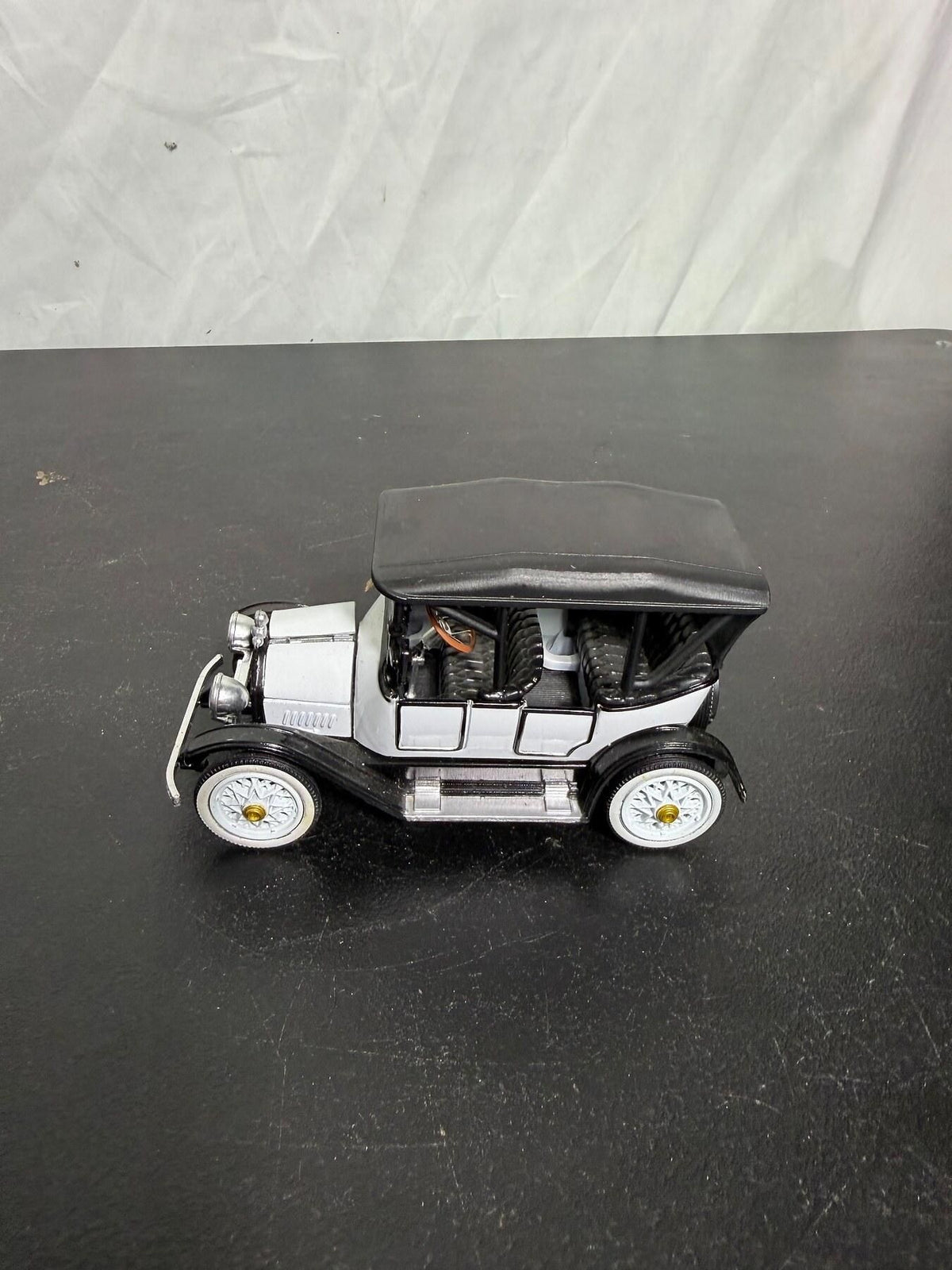 Vintage 1915 Chevrolet Baby Grand 5-Passenger Diecast Model Car - Wormhole Thrift