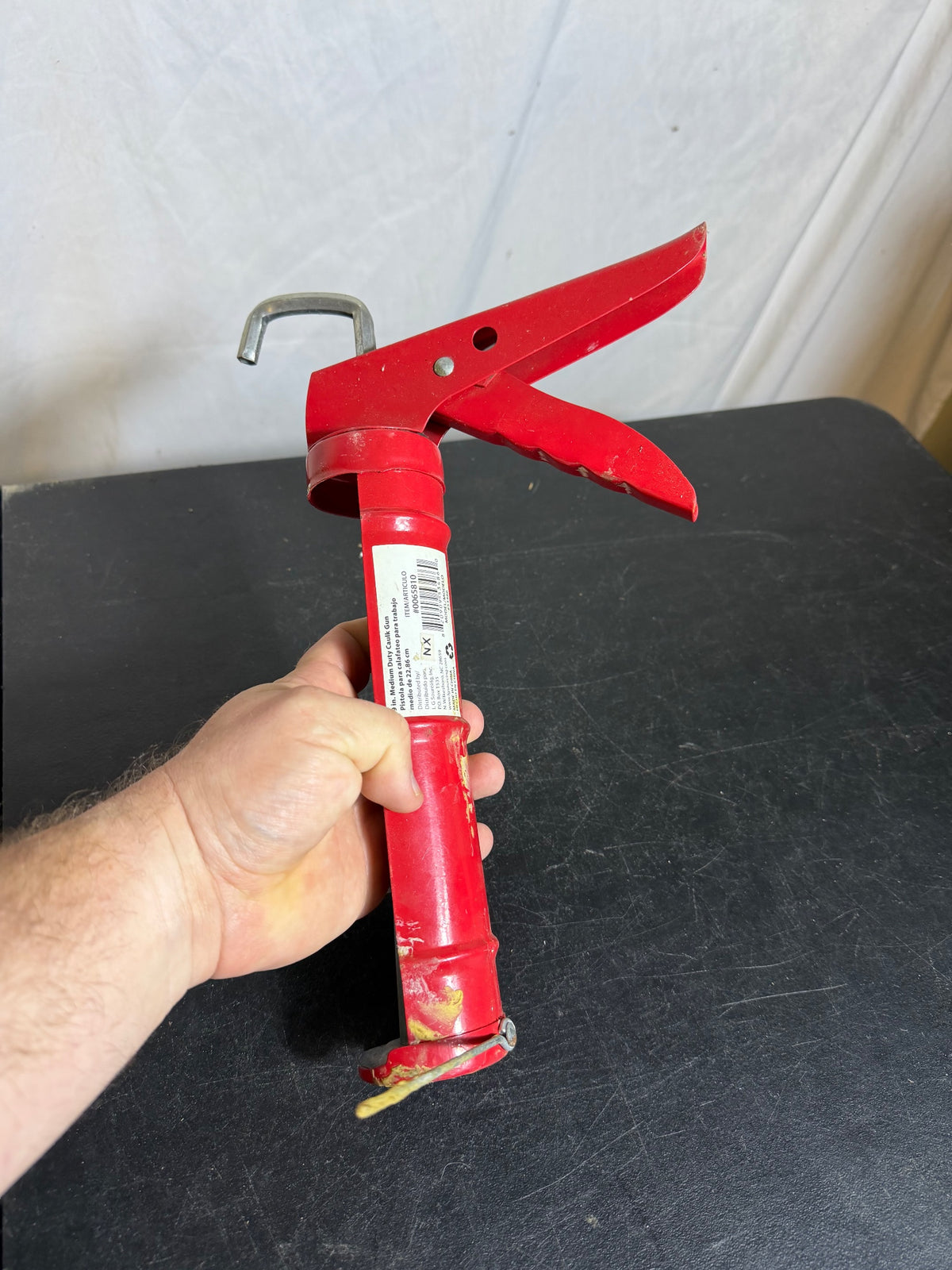 G Sourcing 9 in. Medium Duty Red Caulk Gun Model 53486 - Wormhole Thrift