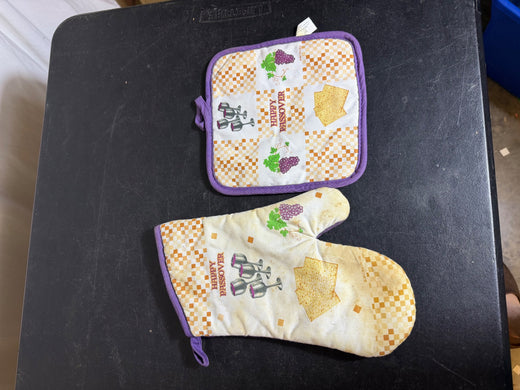 Rite Lite Happy Passover Oven Mitt & Pot Holder Set - Wormhole Thrift