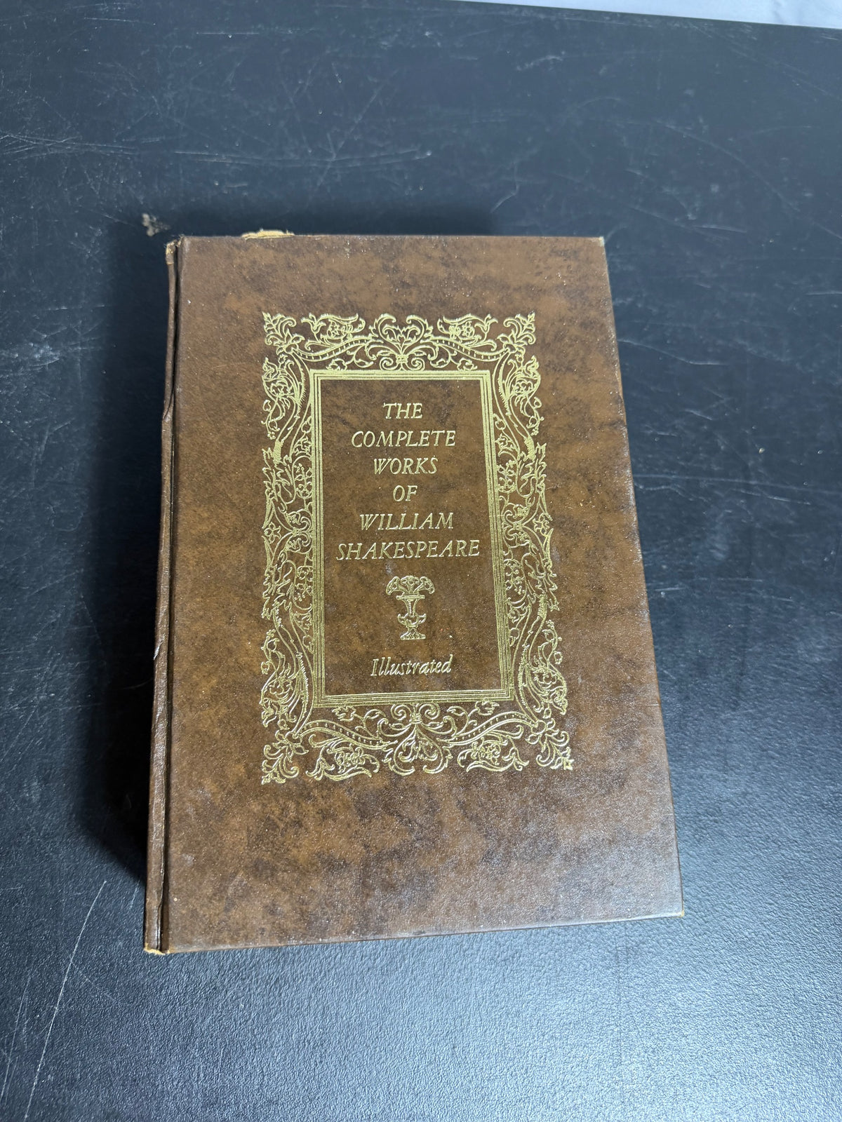 Vintage The Complete Works of William Shakespeare Illustrated 1975 - Wormhole Thrift