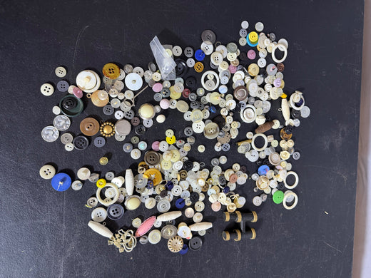 Large Assorted Lot of Vintage & Modern Buttons - Craft Supply Collection - Wormhole Thrift